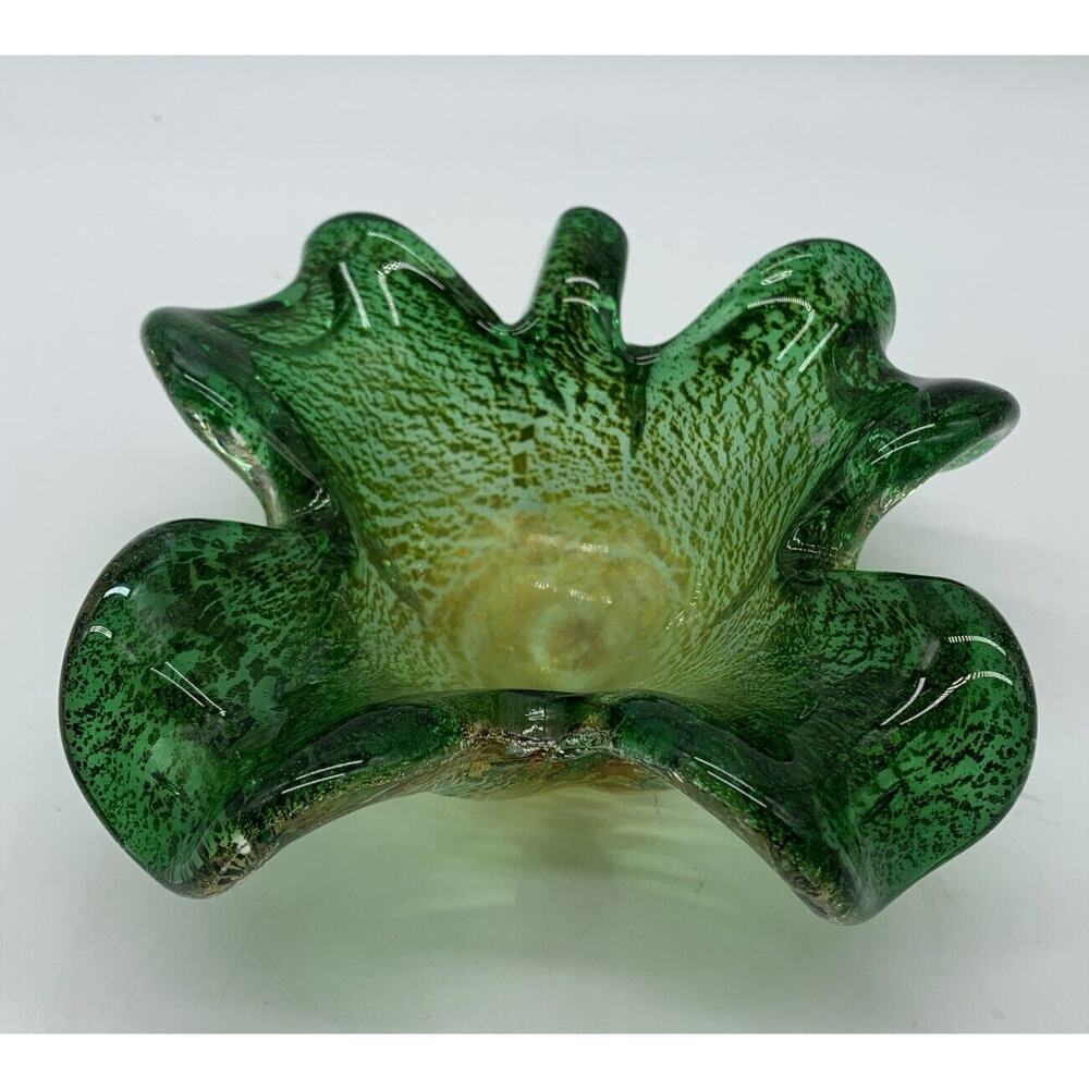 Vintage Hand Blown Art Glass Bowl Four Leaf Clover Emerald Green Gold Mica 6”